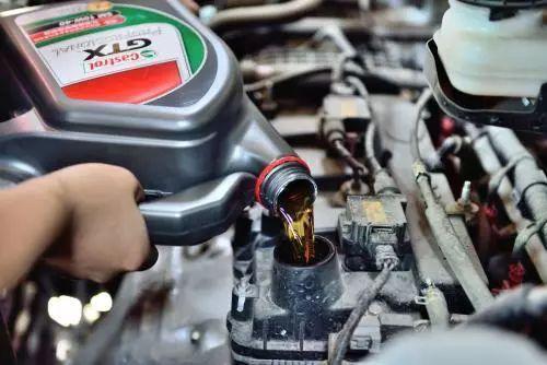 汽车机油爆料视频播放,视频爆料揭示机油保养真相